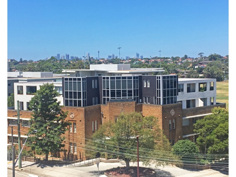 140/2 Dolphin Close, Chiswick NSW 2046