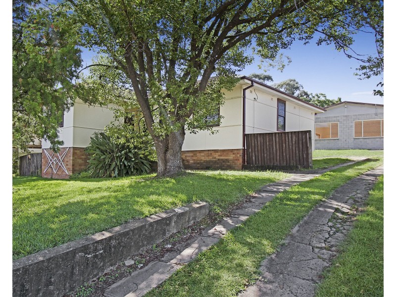 27 Dawn Drive, Seven Hills NSW 2147