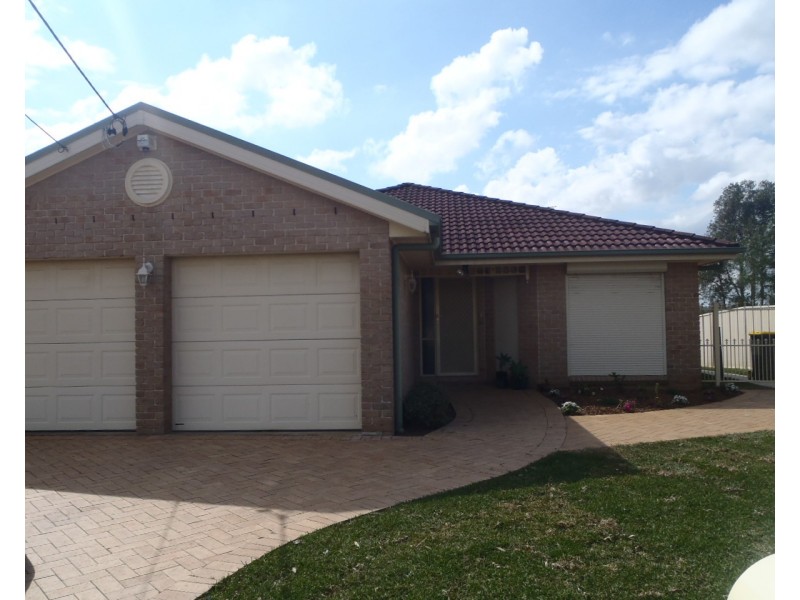 83 Lucas Road, Seven Hills NSW 2147