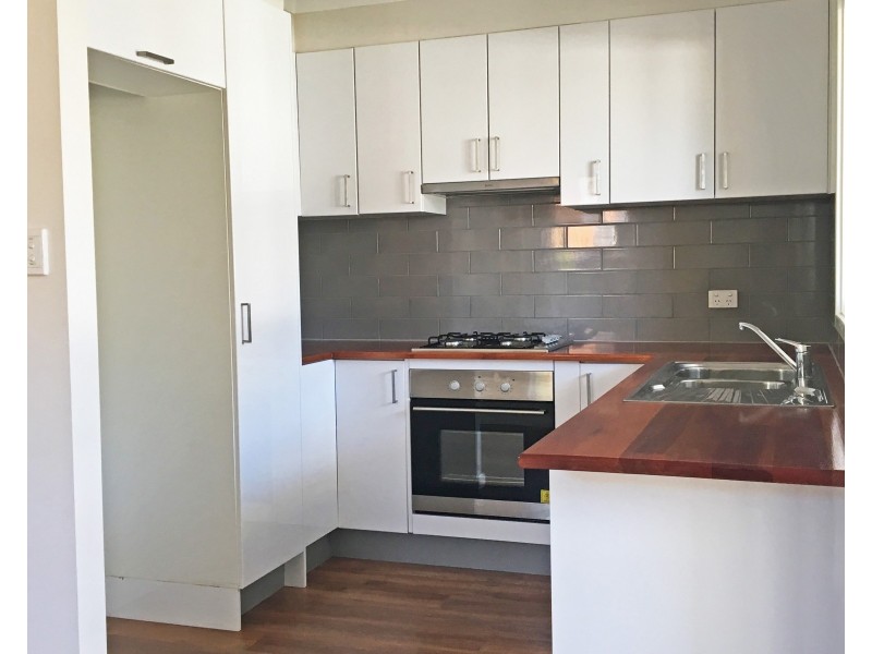 25 Freeman St, Lalor Park NSW 2147