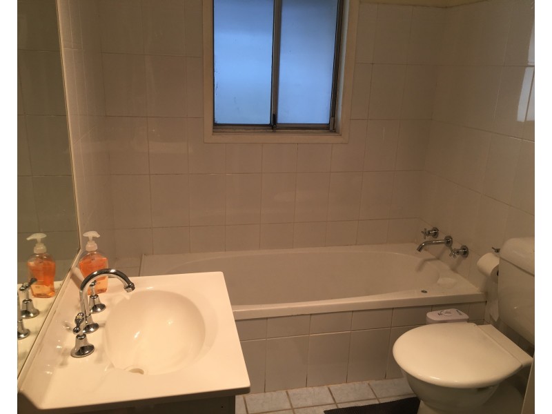 75 Railway Road, Quakers Hill NSW 2763