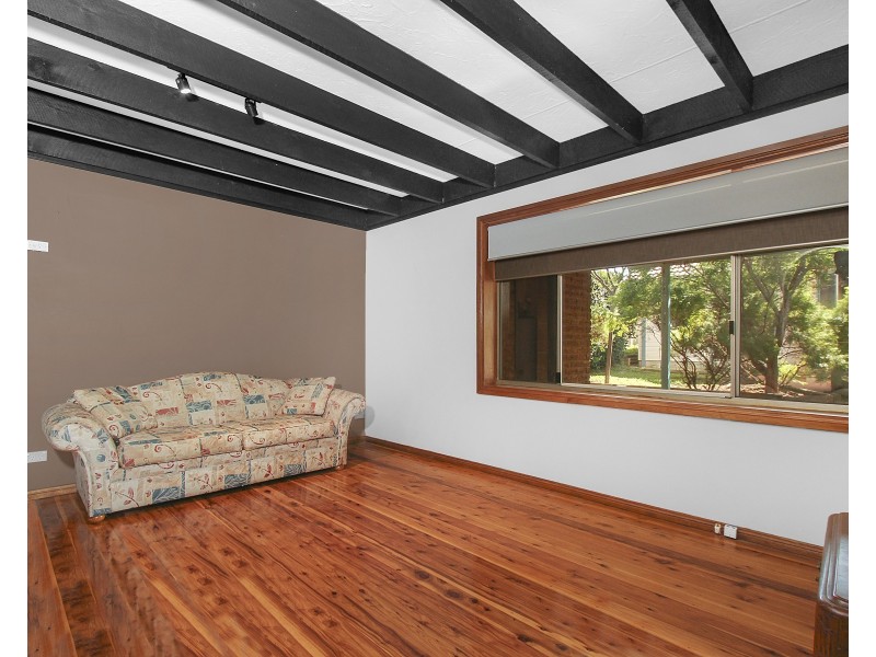 11 Charlton Road, Lalor Park NSW 2147