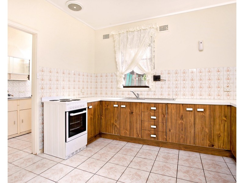 6 Oxley St, Lalor Park NSW 2147