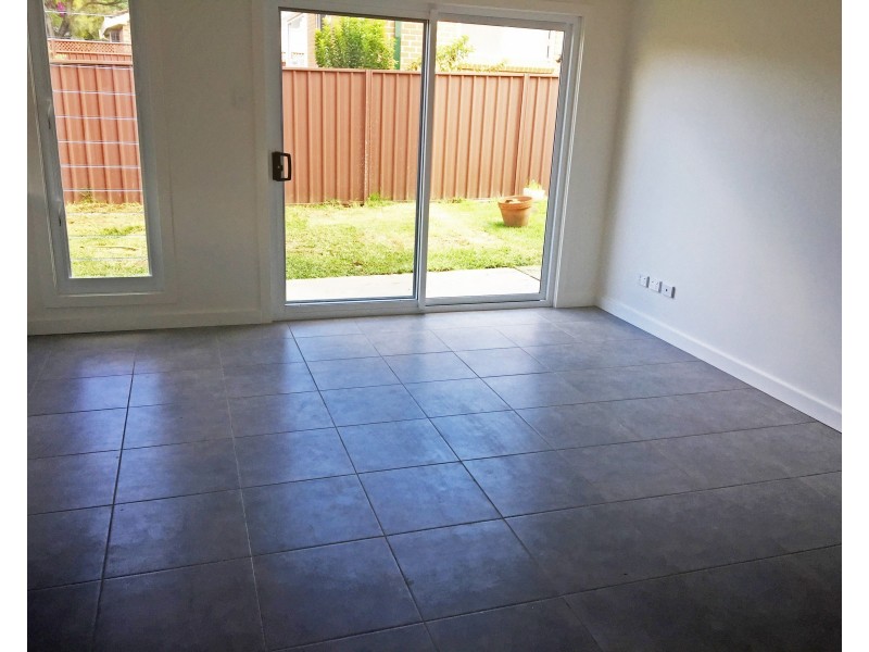 1 Oulton Street, Prospect NSW 2148