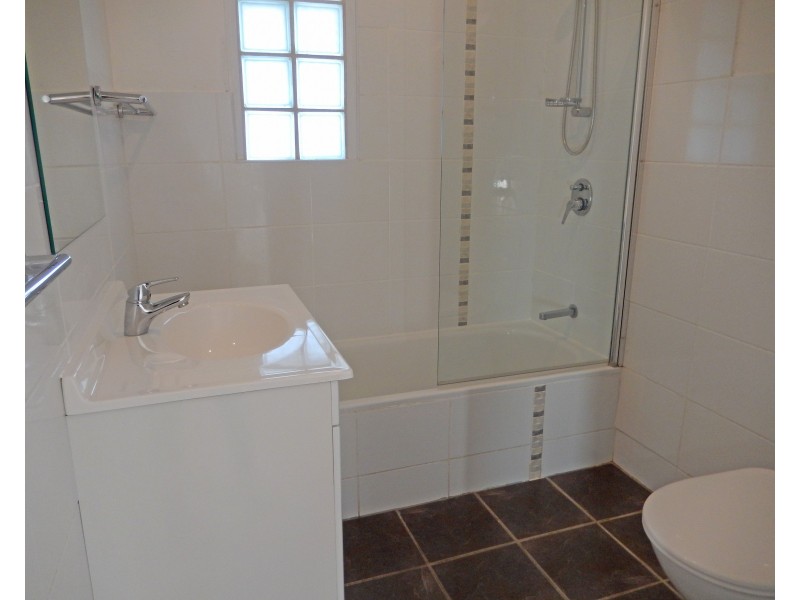 28  Stuart Mould Crescent, Lalor Park NSW 2147