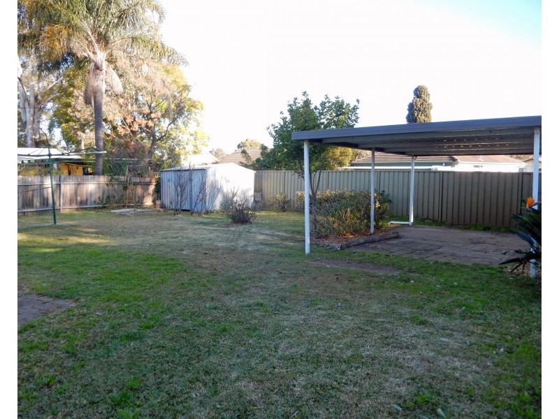 28  Stuart Mould Crescent, Lalor Park NSW 2147