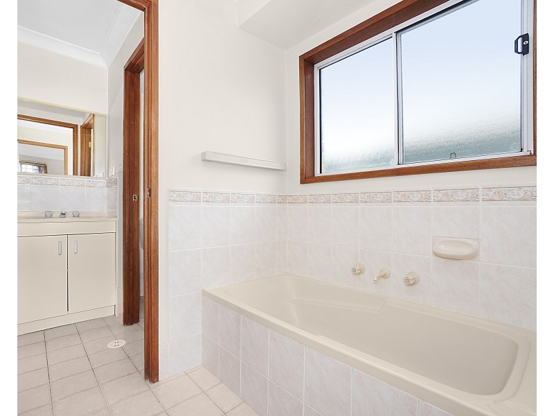 9 Venn Avenue, Lalor Park NSW 2147