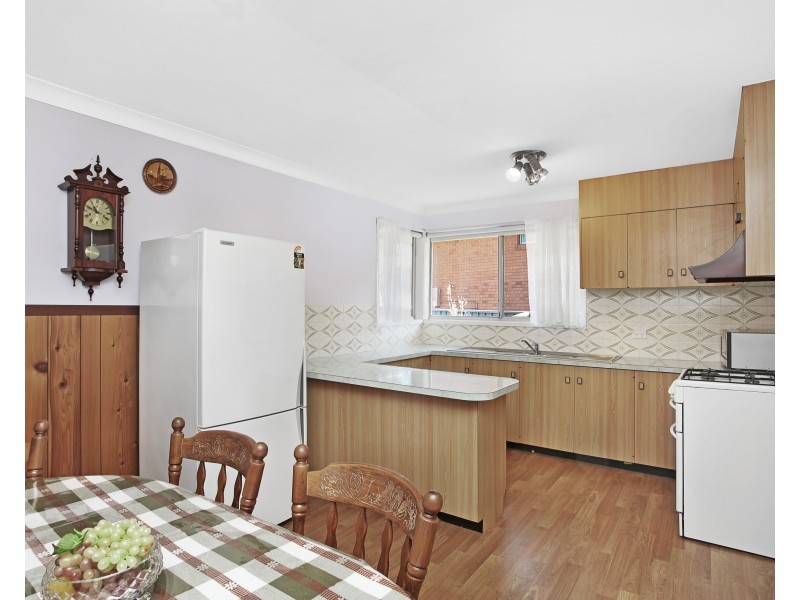 11 Grandview Ave, Seven Hills NSW 2147