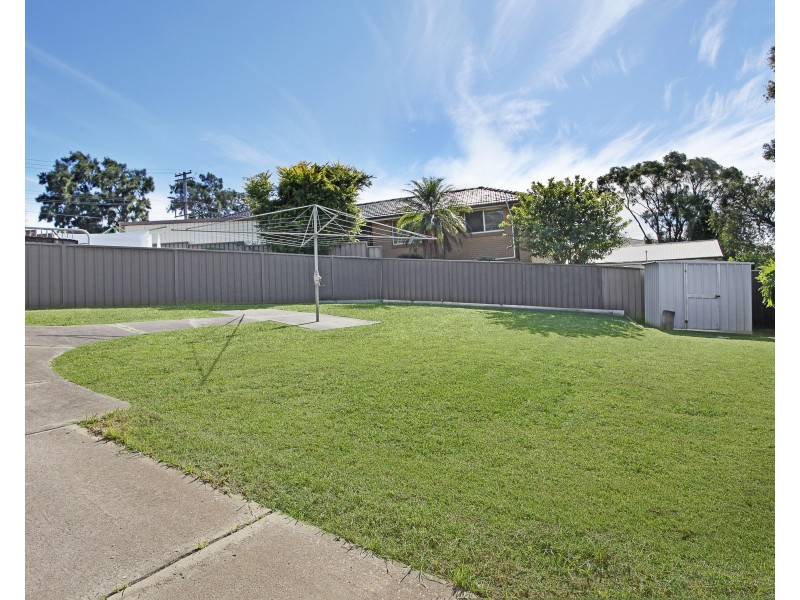11 Grandview Ave, Seven Hills NSW 2147