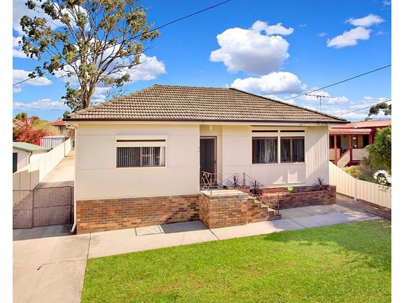 54 Endeavour St, Seven Hills NSW 2147