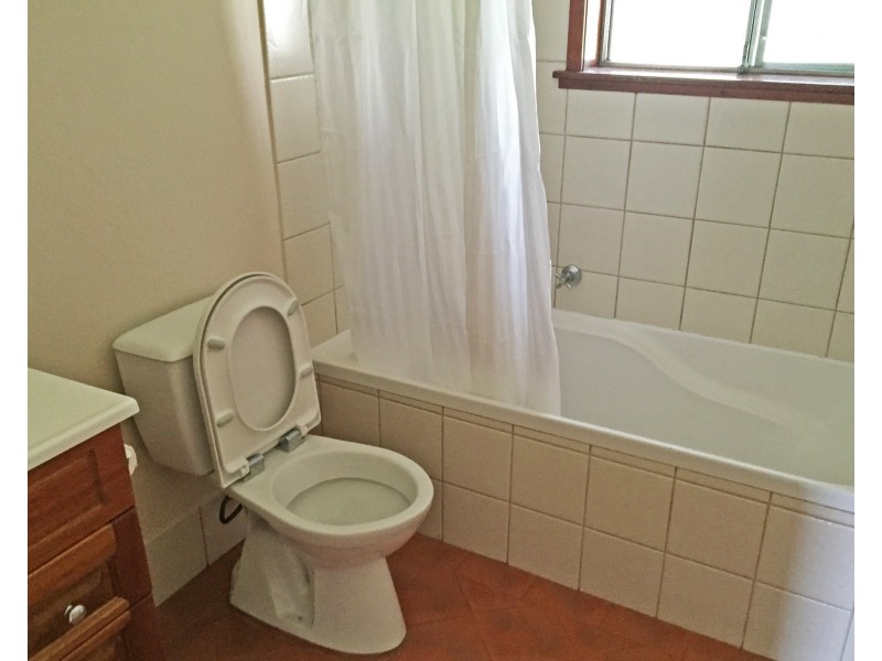 28 Lavinia St, Seven Hills NSW 2147