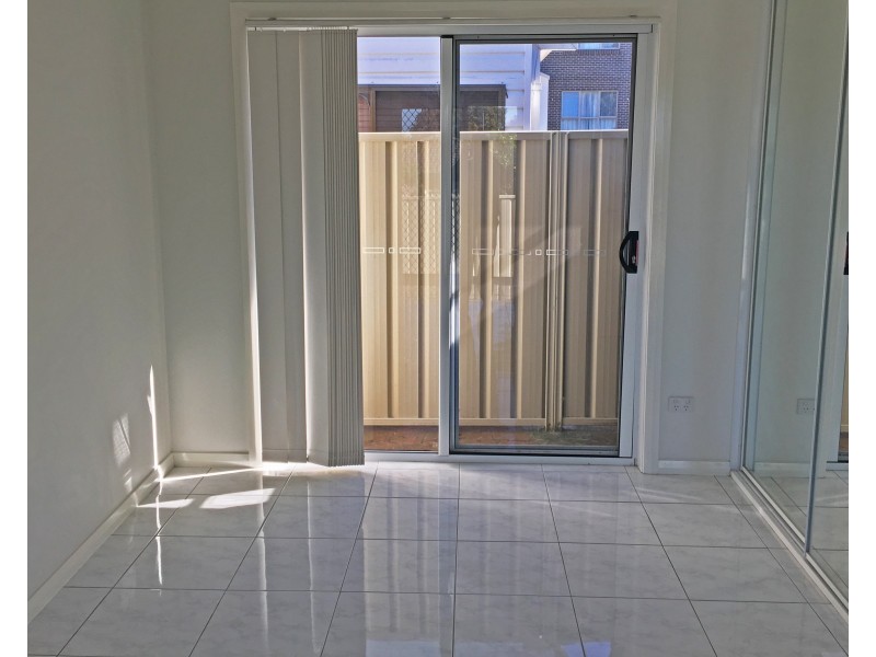 1a/GF Francine St, Seven Hills NSW 2147