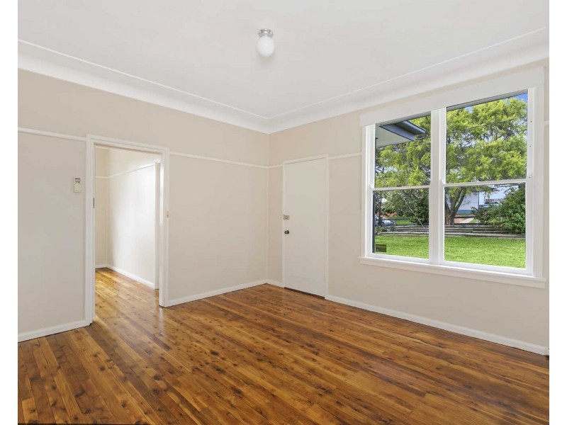 5 Thomas Kelly Crescent, Lalor Park NSW 2147