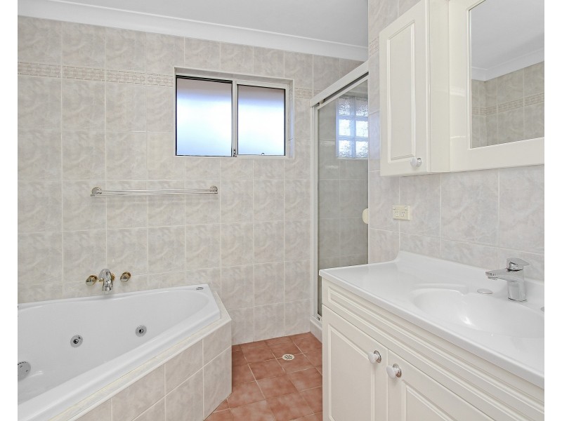 4 Cobbity Street, Seven Hills NSW 2147