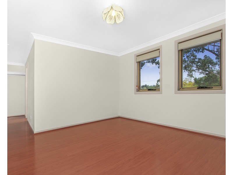 10 Seventh Avenue, Seven Hills NSW 2147