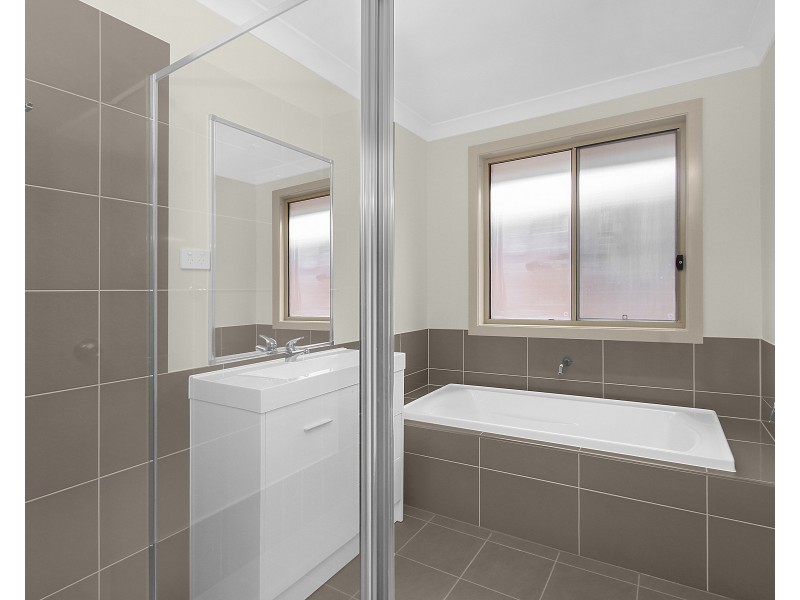 10 Seventh Avenue, Seven Hills NSW 2147