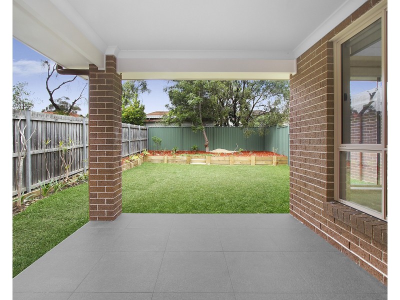 10 Seventh Avenue, Seven Hills NSW 2147