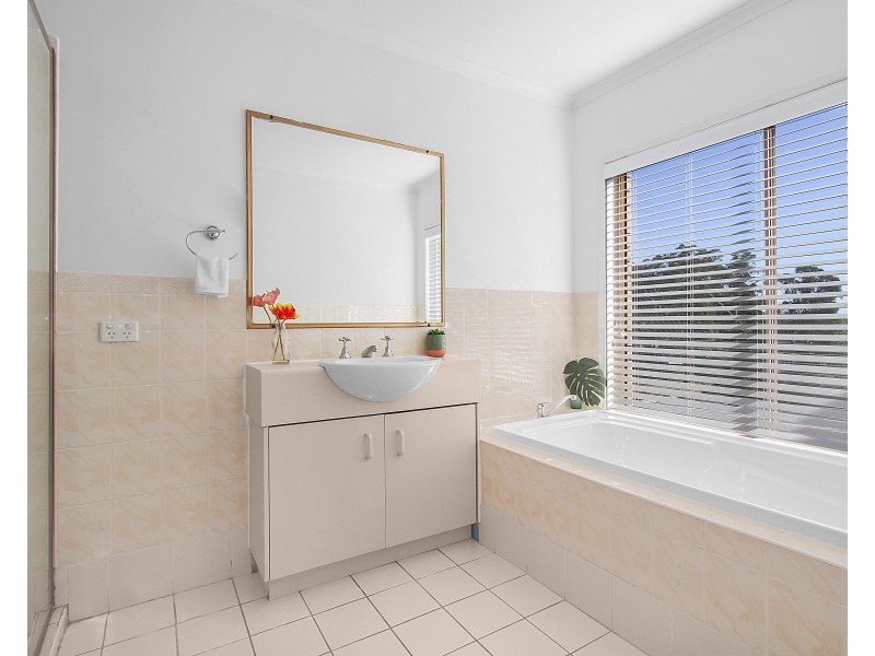2 Hollydale Place, Prospect NSW 2148