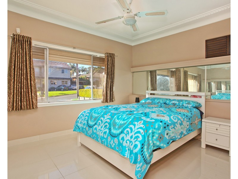 14 Hilltop Avenue, Seven Hills NSW 2147