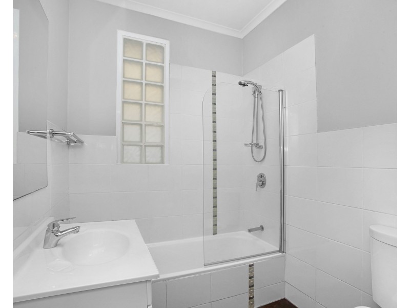 28 Stuart Mould Crescent, Lalor Park NSW 2147