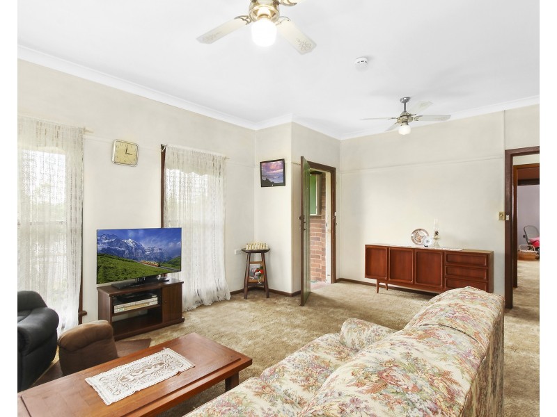 7 Jeanette Street, Seven Hills NSW 2147