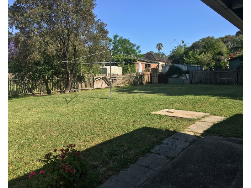 31 Rowley St, Seven Hills NSW 2147