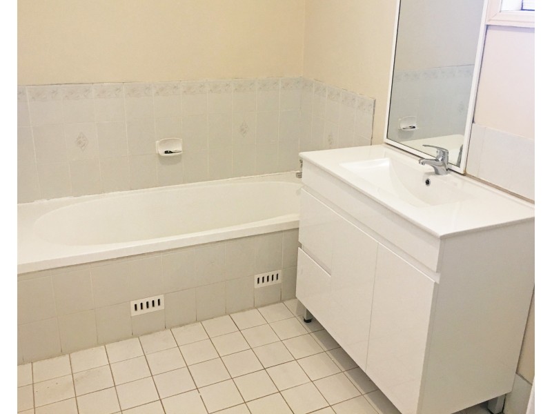 9/35 Fifth Avenue, Blacktown NSW 2148