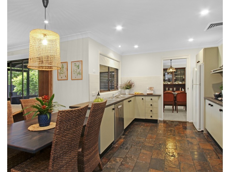 27 Columbia Road, Seven Hills NSW 2147