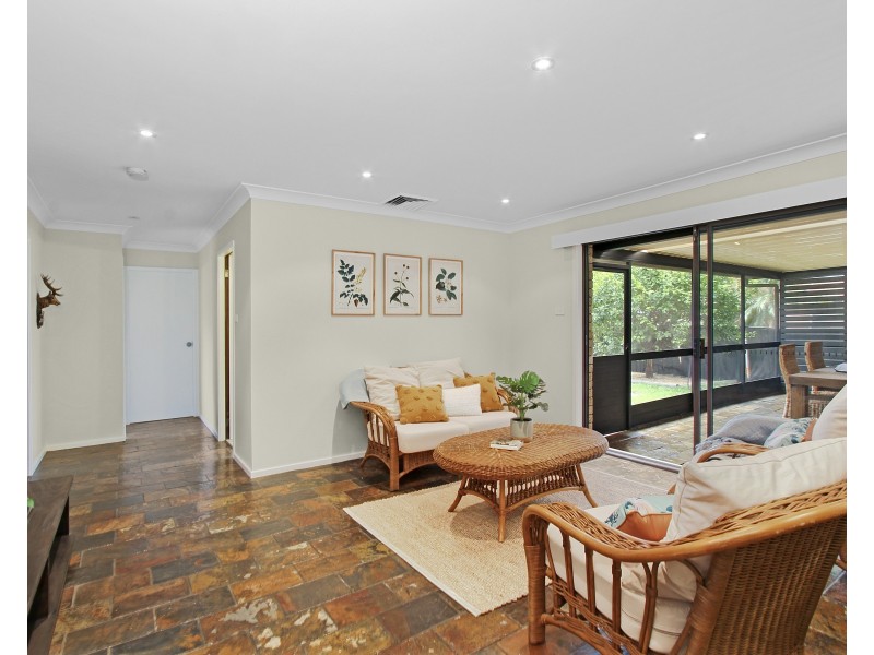 27 Columbia Road, Seven Hills NSW 2147