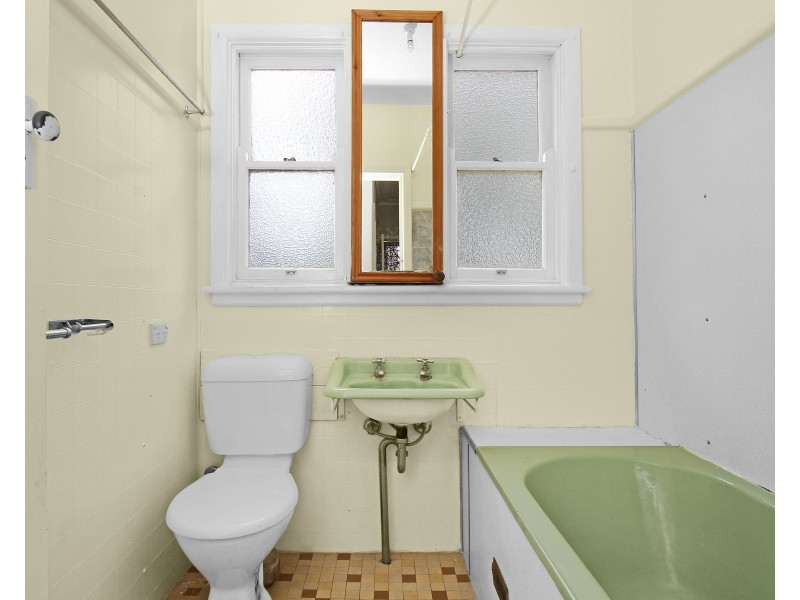 7 Sixth Avenue, Seven Hills NSW 2147