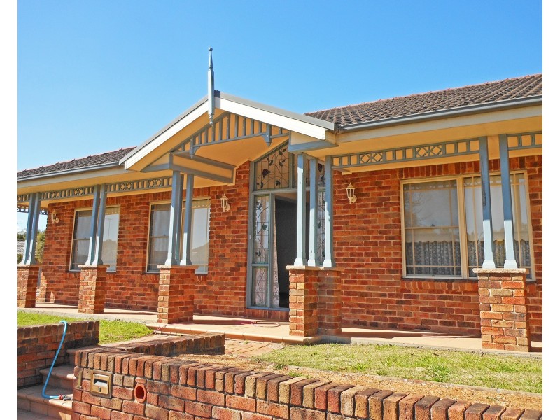 1 Olive Lee Street, Quakers Hill NSW 2763