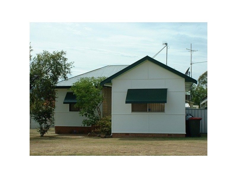 49 ROBERT STREET, South Tamworth NSW 2340