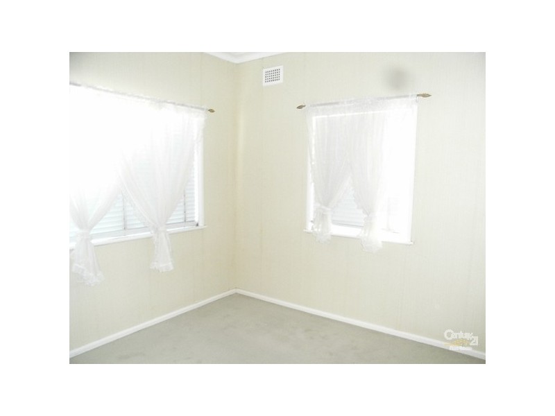 242 Johnston Street, Tamworth NSW 2340