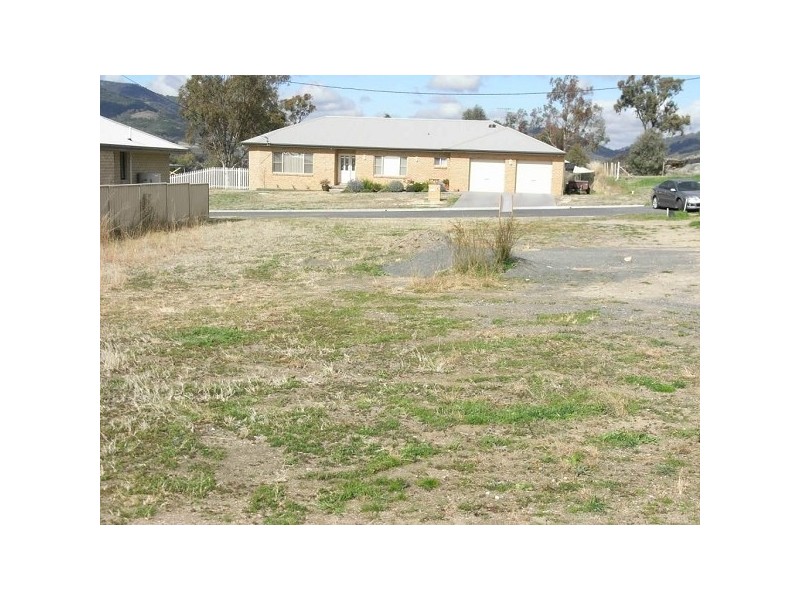 29 Leonora Crescent, Kootingal NSW 2352