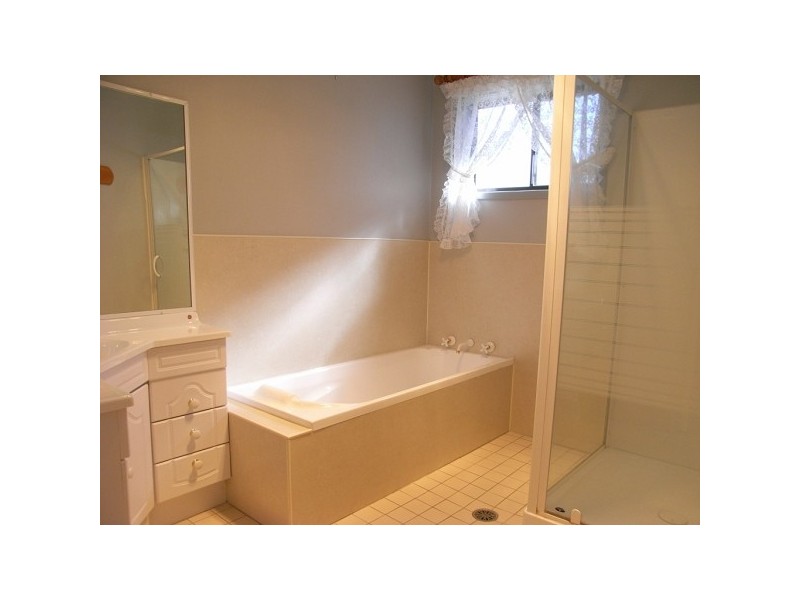 334 Armidale Road, Tamworth NSW 2340