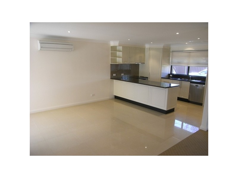 4/ 21 HILDA LANE, Tamworth NSW 2340