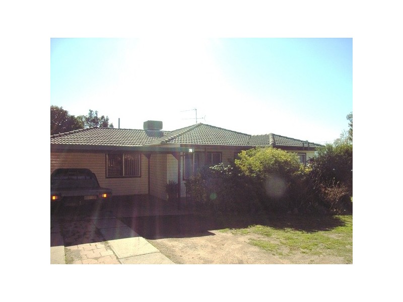 70 Wilburtree Street, South Tamworth NSW 2340