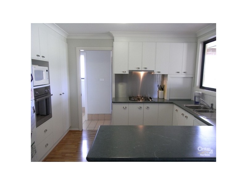 20 Leonora Crescent, Kootingal NSW 2352