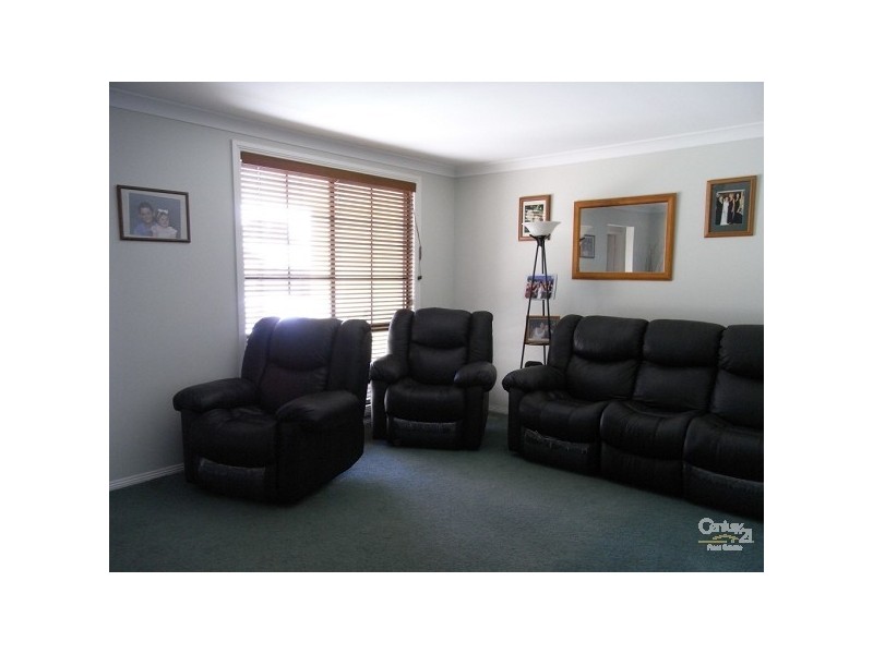 20 Leonora Crescent, Kootingal NSW 2352