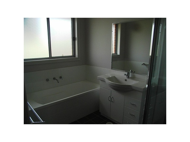 1 Kalinda Place, South Tamworth NSW 2340