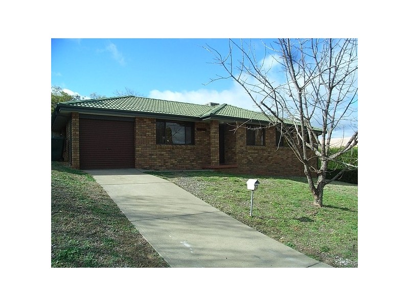 24 Eucalypt Avenue, Tamworth NSW 2340