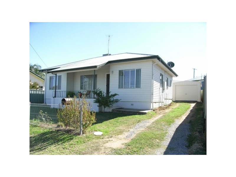 74 Johnston Street, Tamworth NSW 2340