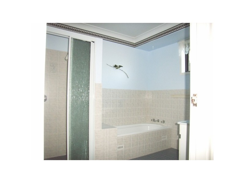 21 Ford Street, Tamworth NSW 2340