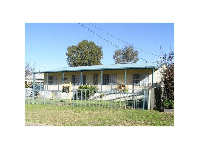 22 Robey Street, Kootingal NSW 2352