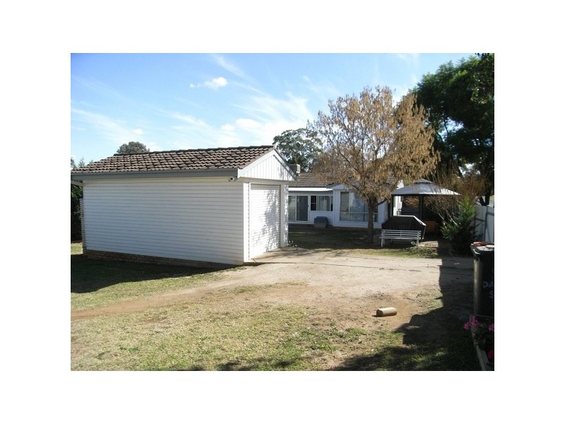 9 Dayal Street, Tamworth NSW 2340