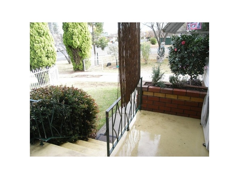 10 Brolga Crescent, Tamworth NSW 2340