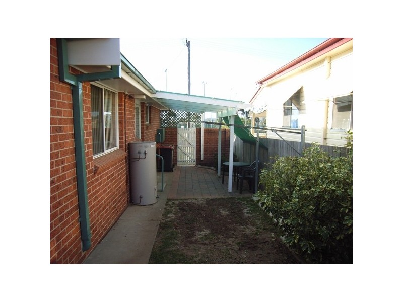 1/7 Gidley Street, West Tamworth NSW 2340