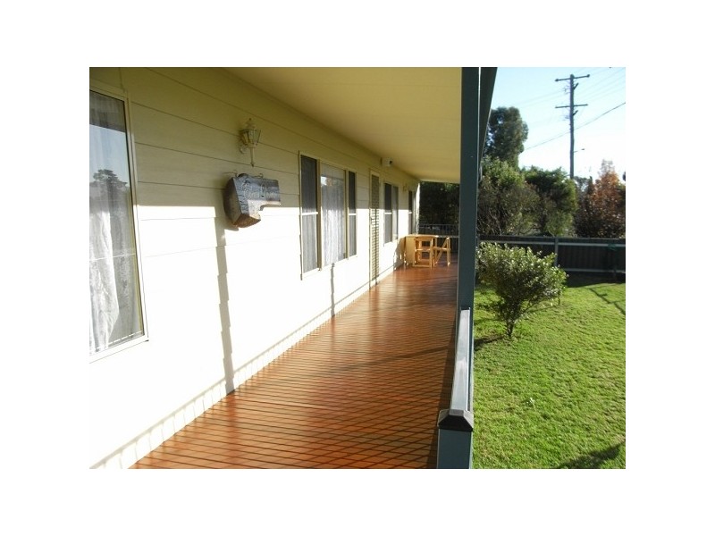 22 Robey Street, Tamworth NSW 2340