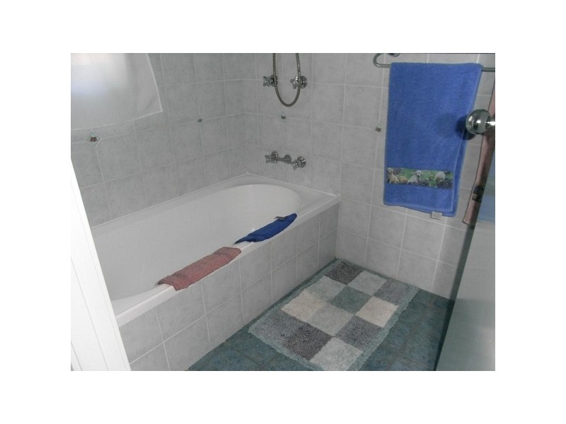 22 Robey Street, Tamworth NSW 2340