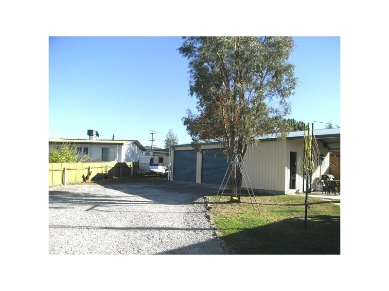 22 Robey Street, Tamworth NSW 2340